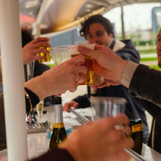 Excursion-Expert-Amsterdam_540x540_Beer-Bike_01