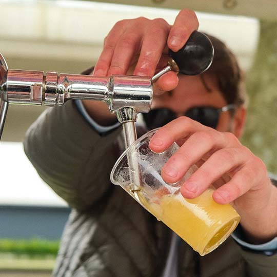 Excursion-Expert-Amsterdam_540x540_Beer-Bike_02